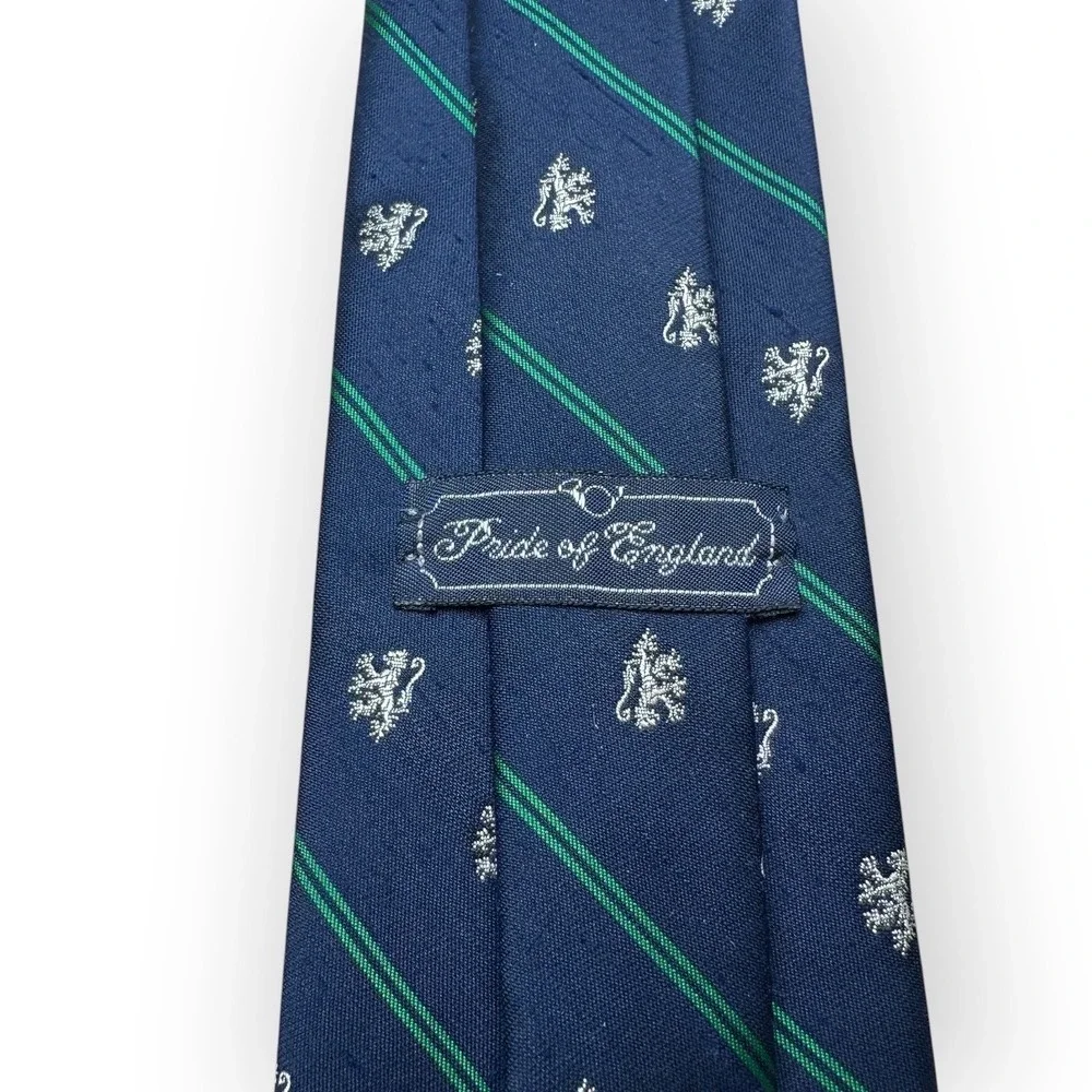 Briar Pride of England Navy Blue Rampant Lion Crest Green Stripe Silk Necktie
